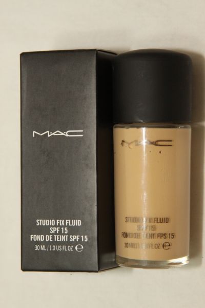 BASE SELECT SPF 15 FOUNDATION